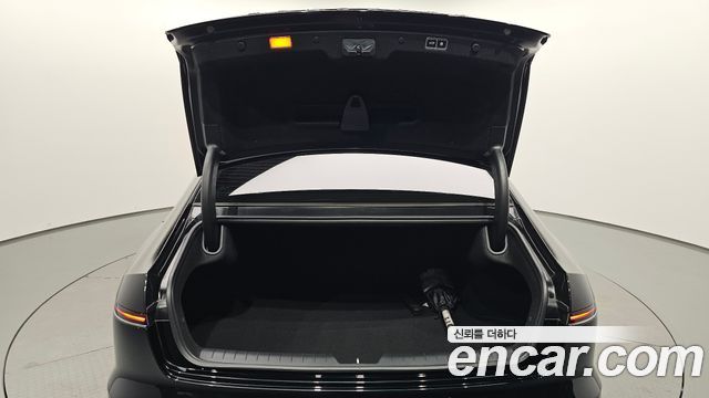 Hyundai Grandeur (GN7) 2,5 Gasoline 2WD Exclusive 2025 — фото 33