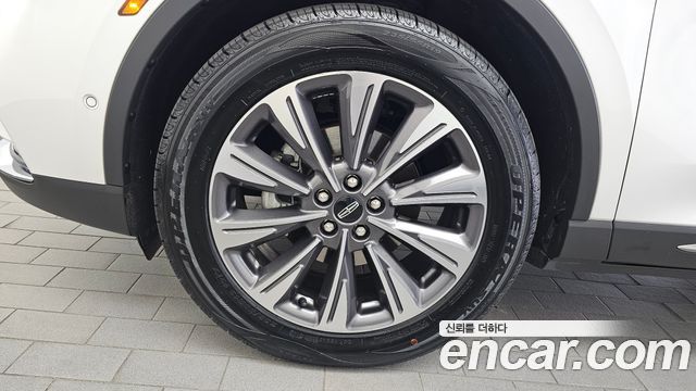 Lincoln Corsair 2.0 Reserve AWD 2021 — фото 5