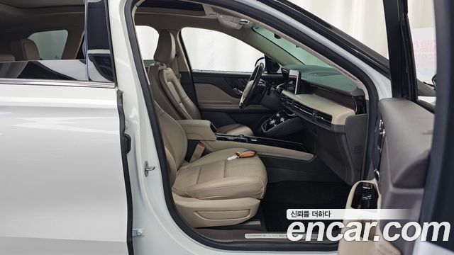 Lincoln Corsair 2.0 Reserve AWD 2021 — фото 15