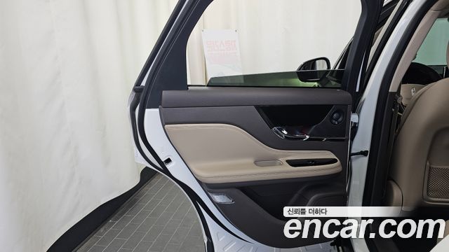 Lincoln Corsair 2.0 Reserve AWD 2021 — фото 30