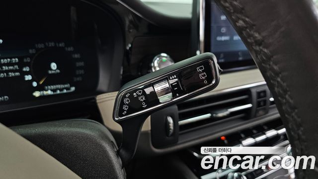 Lincoln Corsair 2.0 Reserve AWD 2021 — фото 33