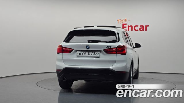 BMW X1 (F48) xDrive 18d 2016 — фото 4