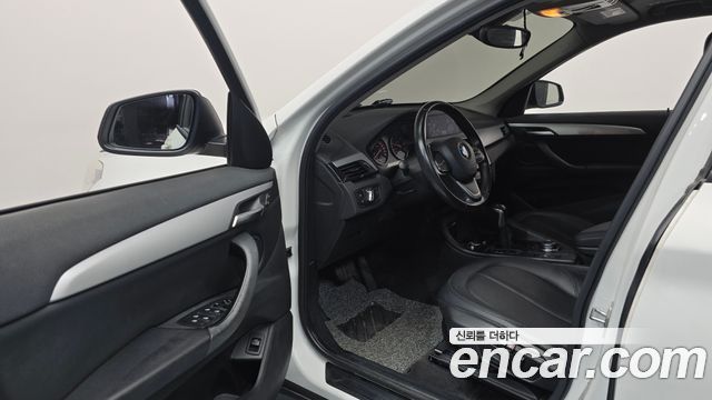 BMW X1 (F48) xDrive 18d 2016 — фото 10