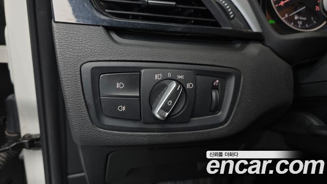 BMW X1 (F48) xDrive 18d 2016 — фото 20