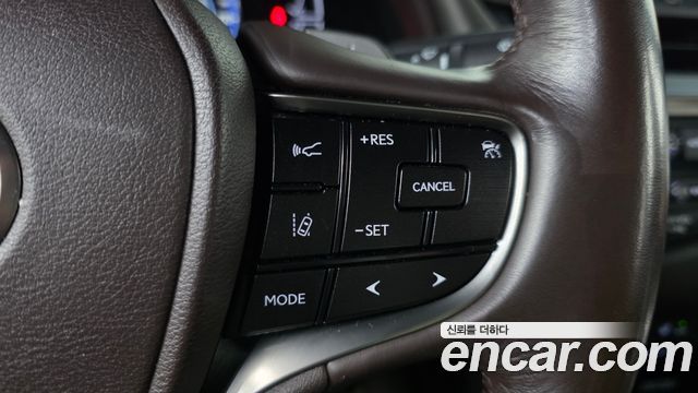 Lexus ES300h (VII) Executive 2019 — фото 15