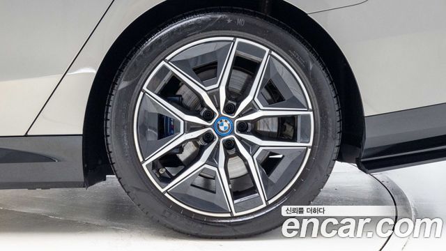 BMW i5 (G60) eDrive 40 M Sport 2025 — фото 5