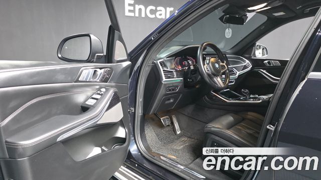 BMW X7 (G07) xDrive 40i M Sport 6STR 2022 — фото 10