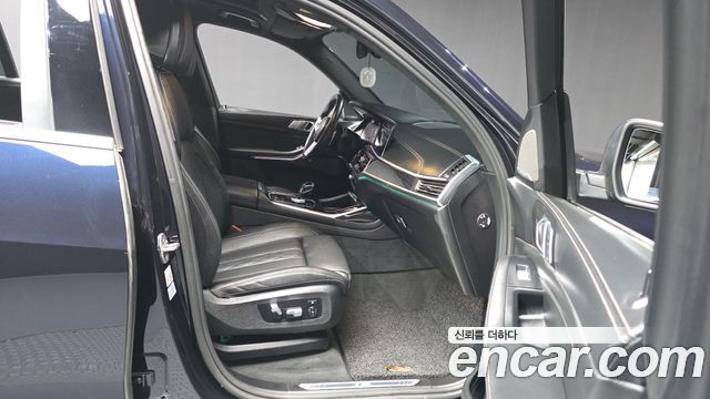 BMW X7 (G07) xDrive 40i M Sport 6STR 2022 — фото 11