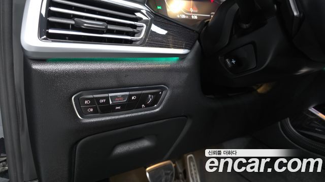 BMW X7 (G07) xDrive 40i M Sport 6STR 2022 — фото 27
