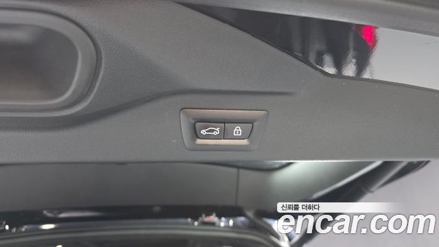 BMW X7 (G07) xDrive 40i M Sport 6STR 2022 — фото 32