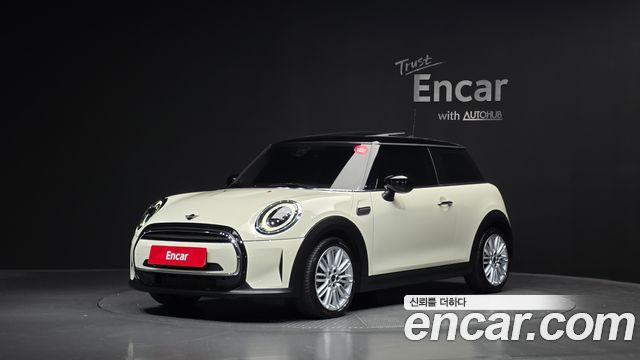 MINI Cooper Classic Plus 3rd 2022 — фото 1