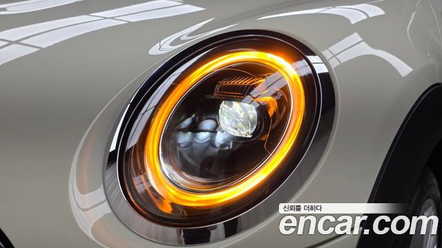 MINI Cooper Classic Plus 3rd 2022 — фото 22