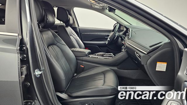 Hyundai Sonata Hybrid (DN8) Premium Family 2020 — фото 11