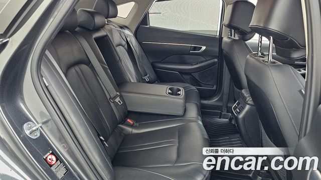 Hyundai Sonata Hybrid (DN8) Premium Family 2020 — фото 12