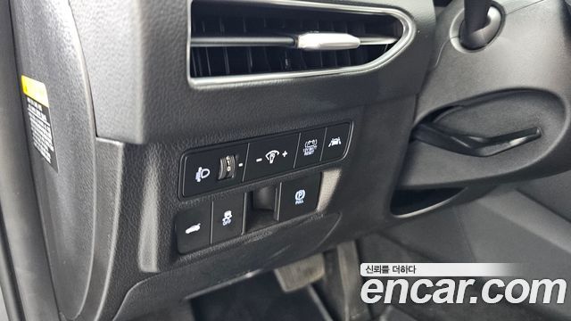 Hyundai Sonata Hybrid (DN8) Premium Family 2020 — фото 18