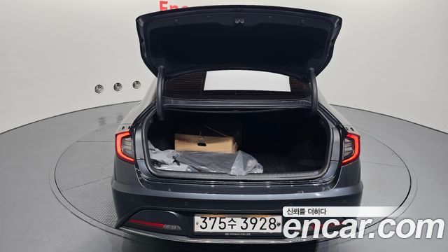 Hyundai Sonata Hybrid (DN8) Premium Family 2020 — фото 20
