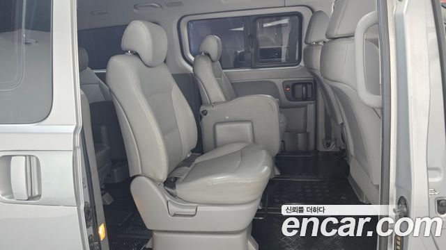 Hyundai Grand Starex 4WD Wagon 11-Seater Modern 2019 — фото 11