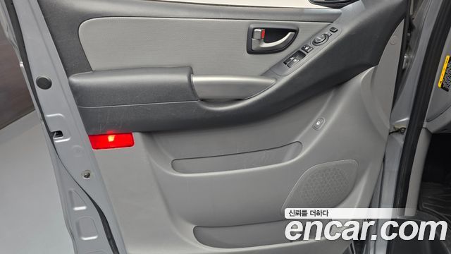 Hyundai Grand Starex 4WD Wagon 11-Seater Modern 2019 — фото 24