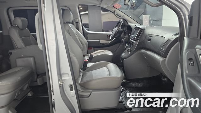 Hyundai Grand Starex 4WD Wagon 11-Seater Modern 2019 — фото 26