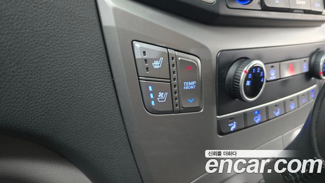 Hyundai Grand Starex 4WD Wagon 11-Seater Modern 2019 — фото 27