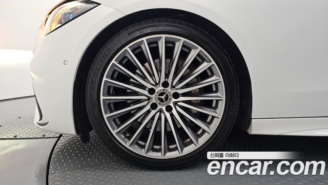 Mercedes-Benz C-Class (W206) C300 4MATIC AMG Line 2023 — фото 5