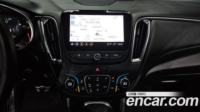 Chevrolet Malibu 2.0 Turbo LT Special 2021 — фото 14