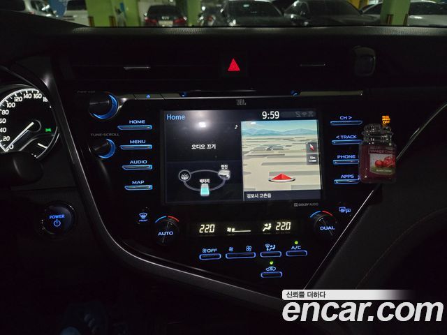 Toyota Camry (XV70) 2.5 XLE Hybrid 2018 — фото 10