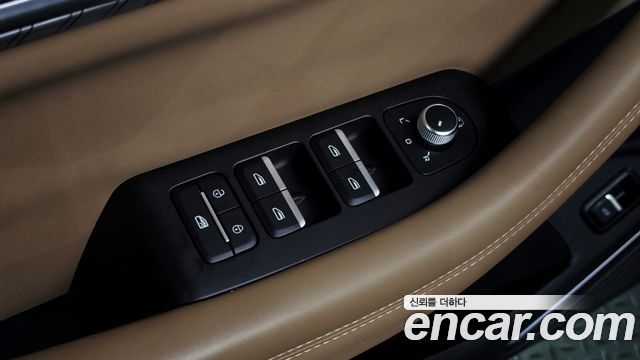 Renault Korea Grand Koleos 1.5 E-TECH Iconic 2WD 2025 — фото 28