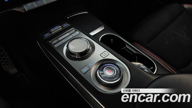 Genesis GV70 2.2 Diesel 2WD 2021 — фото 9