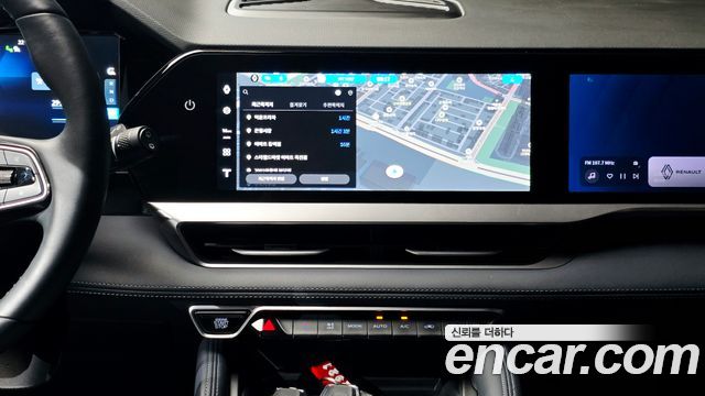 Renault Korea Grand Koleos 1.5 E-TECH Iconic 2WD 2025 — фото 13