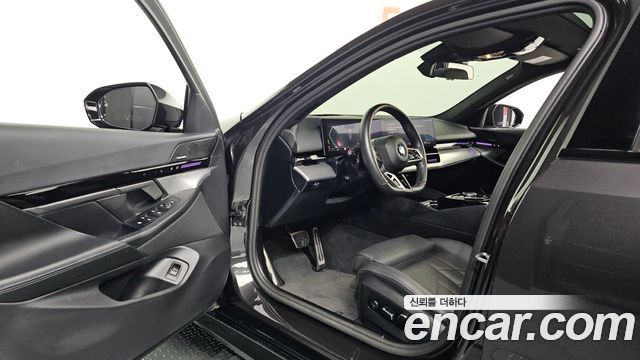 BMW 5 Series (G60) 520i M Sport 2024 — фото 10