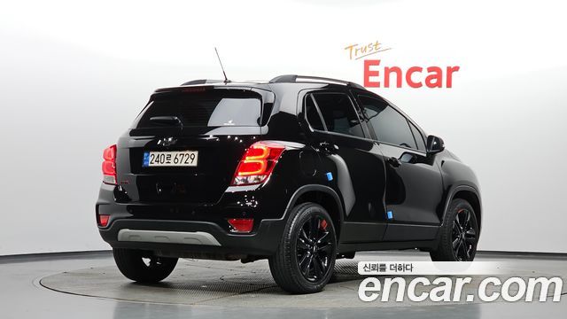 Chevrolet Trax 1.4 Red Line Premier 2021 — фото 2