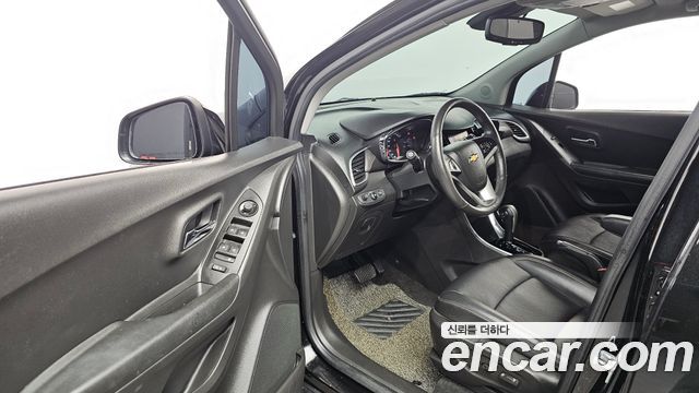 Chevrolet Trax 1.4 Red Line Premier 2021 — фото 10