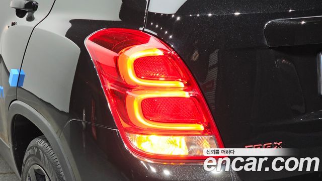 Chevrolet Trax 1.4 Red Line Premier 2021 — фото 23