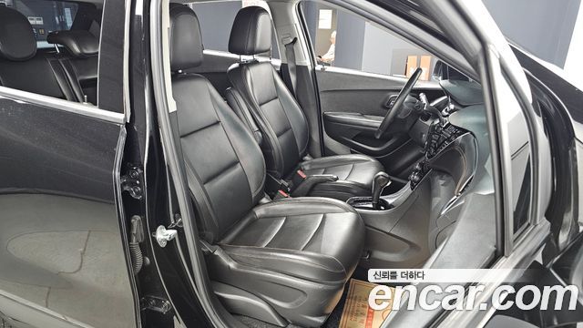 Chevrolet Trax 1.4 Red Line Premier 2021 — фото 26
