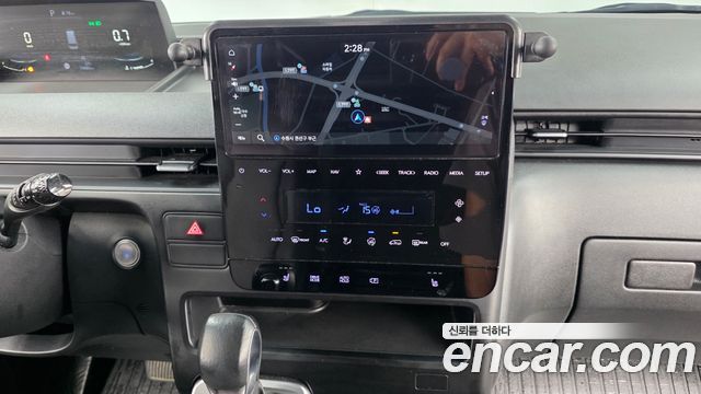 Hyundai Staria Cargo 3-Seater Modern 2023 — фото 18