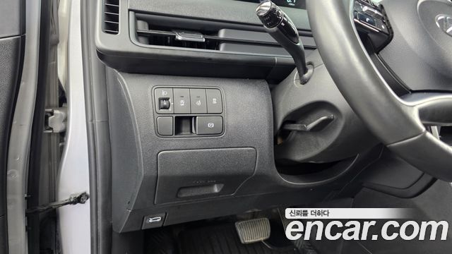 Hyundai Staria Cargo 3-Seater Modern 2023 — фото 20