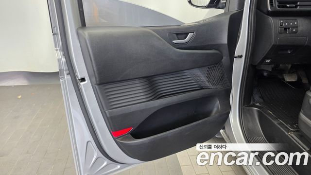 Hyundai Staria Cargo 3-Seater Modern 2023 — фото 30