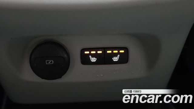 Volvo XC40 B4 Ultimate Bright 2023 — фото 17