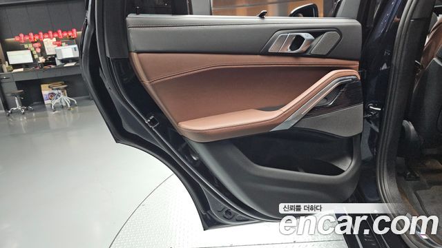 BMW X6 (G06) xDrive30d M Sport 2025 — фото 31