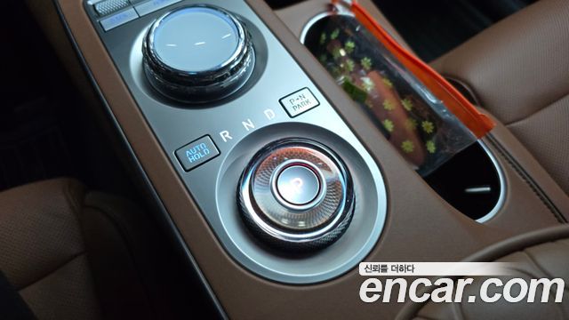 Genesis GV70 2.5T Gasoline 2WD 2024 — фото 9