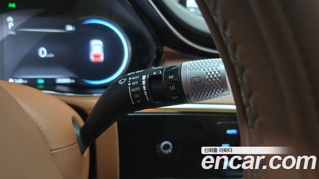 Genesis GV70 2.5T Gasoline 2WD 2024 — фото 17