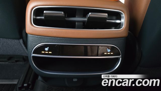 Genesis GV70 2.5T Gasoline 2WD 2024 — фото 19
