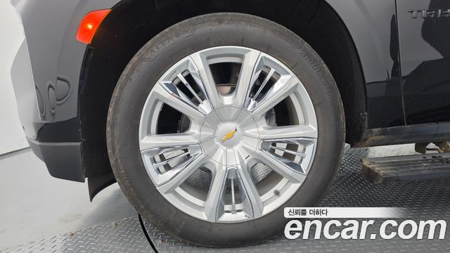 Chevrolet Tahoe 6.2 Dark Knight 4WD 2022 — фото 5