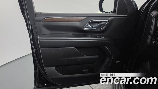 Chevrolet Tahoe 6.2 Dark Knight 4WD 2022 — фото 24