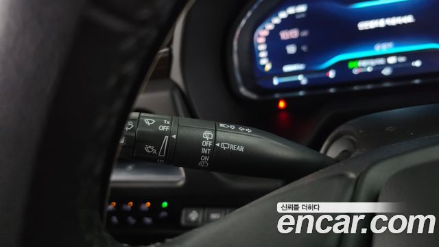 Chevrolet Tahoe 6.2 Dark Knight 4WD 2022 — фото 27
