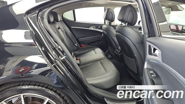 Genesis G70 Gasoline 3.3T 4WD 2021 — фото 12