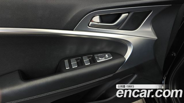 Genesis G70 Gasoline 3.3T 4WD 2021 — фото 24