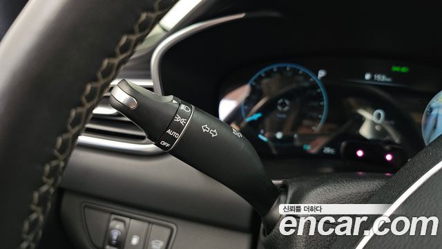 Genesis G70 Gasoline 3.3T 4WD 2021 — фото 38