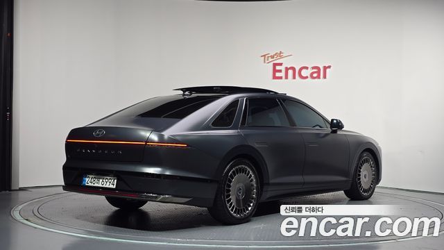 Hyundai Grandeur (GN7) 3,5 Gasoline 4WD Calligraphy 2023 — фото 2